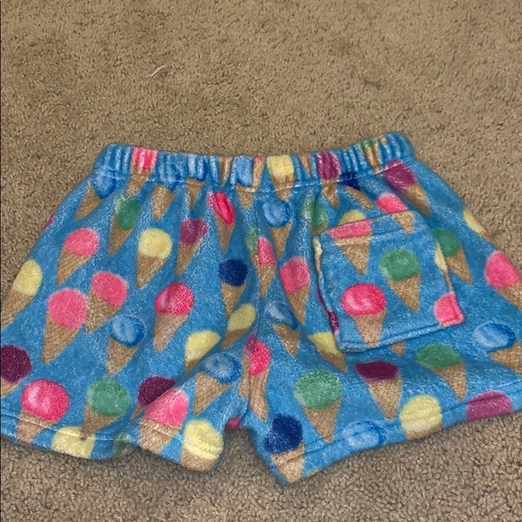 PJ shorts - Picture 2 of 3